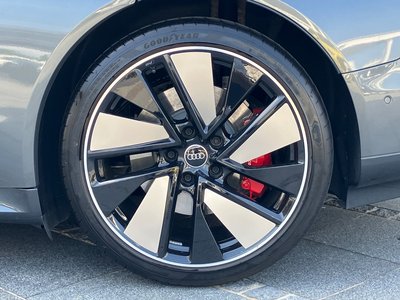صورة 18 لـ 2024 AUDI E-TRON GT QUATTRO