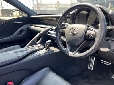 صورة 17 لـ 2017 Lexus LC