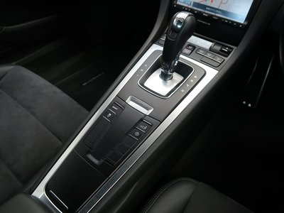 2015 Porsche CAYMAN photo 6