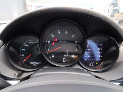 2015 Porsche CAYMAN thumbnail 26