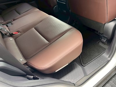 صورة 52 لـ 2024 Toyota LAND CRUISER 250