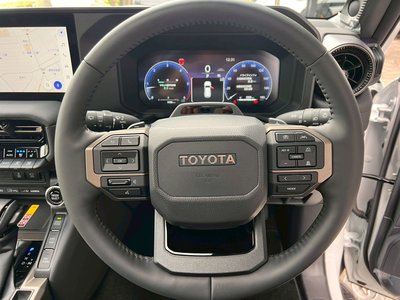 صورة 65 لـ 2024 Toyota LAND CRUISER 250