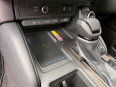 صورة 41 لـ 2024 Toyota LAND CRUISER 250