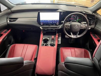 2023 Lexus RX — фото 2
