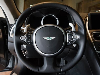 2017 Aston Martin DB11 照片 2