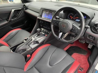 2016 Nissan GT-R 照片 3