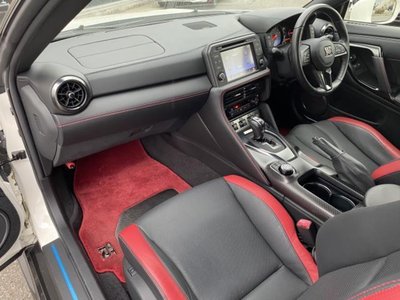 2016 Nissan GT-R 照片 12