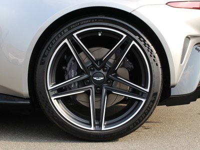 صورة 6 لـ 2026 Aston Martin VANTAGE