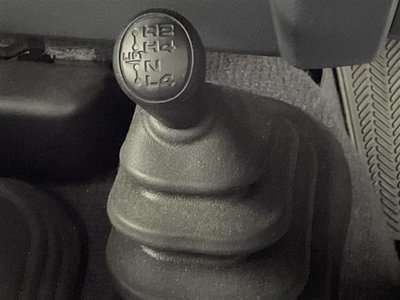 2015 Toyota LAND CRUISER 70 thumbnail 27