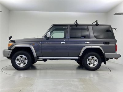 2015 Toyota LAND CRUISER 70 thumbnail 18
