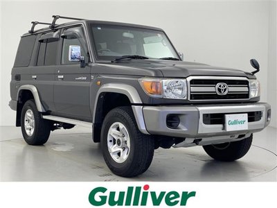 2015 Toyota LAND CRUISER 70 photo 1