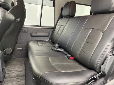 2015 Toyota LAND CRUISER 70 photo 13