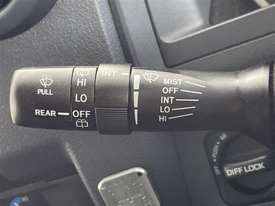 2015 Toyota LAND CRUISER 70 thumbnail 35