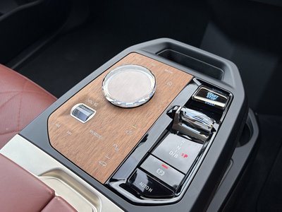 صورة 33 لـ 2022 BMW IX