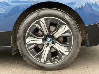 صورة 68 لـ 2022 BMW IX