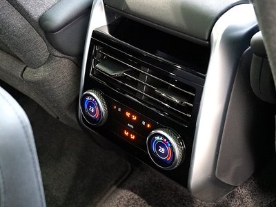 2025 LAND Rover RANGE ROVER thumbnail 27