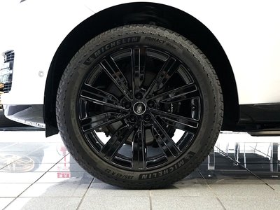 2025 LAND Rover RANGE ROVER photo 8