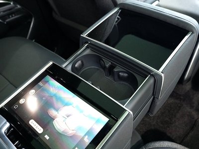 2025 LAND Rover RANGE ROVER thumbnail 24