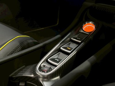 2025 Mclaren ARTURA SPIDER thumbnail 40