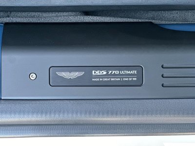 صورة 2 لـ 2023 Aston Martin DBS SUPERLEGGERA VOLANTE