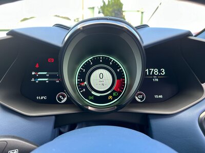 صورة 30 لـ 2023 Aston Martin DBS SUPERLEGGERA VOLANTE