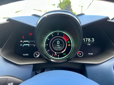 صورة 31 لـ 2023 Aston Martin DBS SUPERLEGGERA VOLANTE