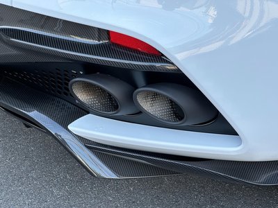 صورة 17 لـ 2023 Aston Martin DBS SUPERLEGGERA VOLANTE
