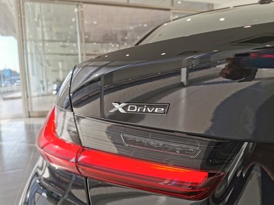 صورة 15 لـ 2025 BMW 3 SERIES