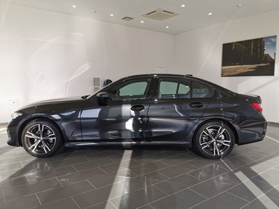 صورة 10 لـ 2025 BMW 3 SERIES