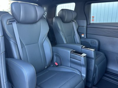 2026 Toyota ALPHARD 照片 36