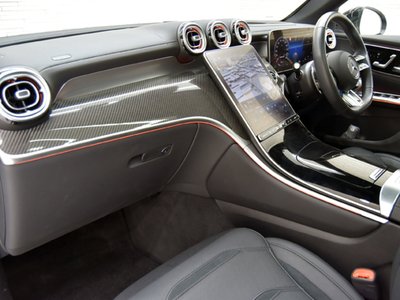 صورة 10 لـ 2024 Mercedes-BENZ GLC AMG