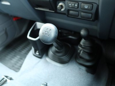 2014 Toyota LAND CRUISER 70 照片 16