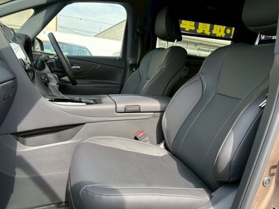 2025 Toyota ALPHARD — фото 10