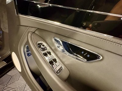 صورة 38 لـ 2019 Bentley CONTINENTAL