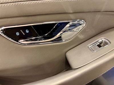 صورة 61 لـ 2019 Bentley CONTINENTAL