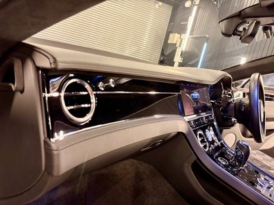 صورة 64 لـ 2019 Bentley CONTINENTAL