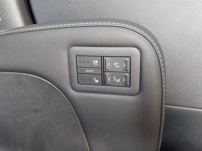 2024 Toyota ALPHARD 照片 32