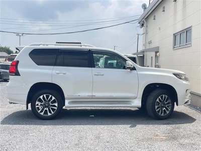 صورة 37 لـ 2022 Toyota LAND CRUISER PRADO