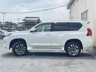 صورة 41 لـ 2022 Toyota LAND CRUISER PRADO