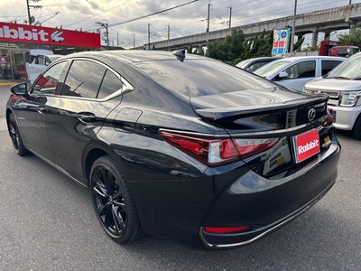 2024 Lexus ES photo 13
