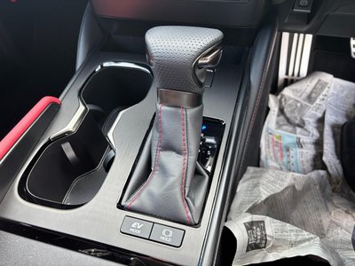 2024 Lexus ES thumbnail 27