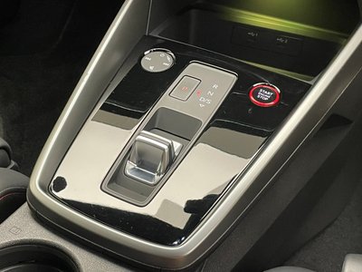 صورة 37 لـ 2022 AUDI RS3 SEDAN