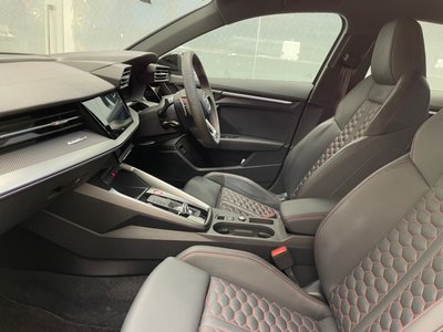 صورة 48 لـ 2022 AUDI RS3 SEDAN