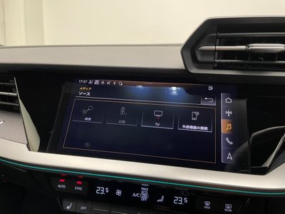 صورة 30 لـ 2022 AUDI RS3 SEDAN