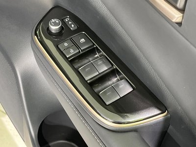 صورة 53 لـ 2023 Toyota CROWN SPORT