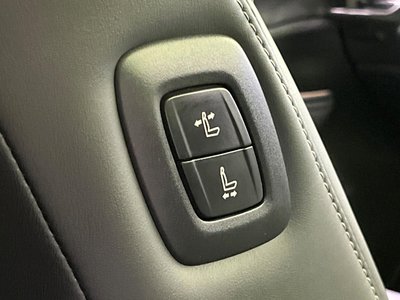 صورة 65 لـ 2023 Toyota CROWN SPORT