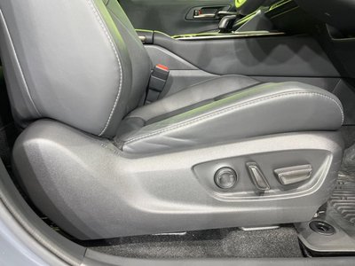 صورة 66 لـ 2023 Toyota CROWN SPORT
