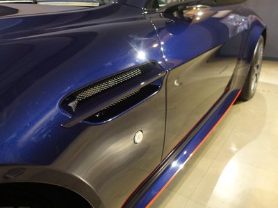 2015 Aston Martin V8 thumbnail 17