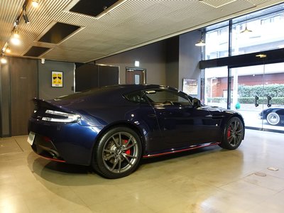 2015 Aston Martin V8 thumbnail 6