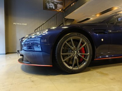 2015 Aston Martin V8 thumbnail 16